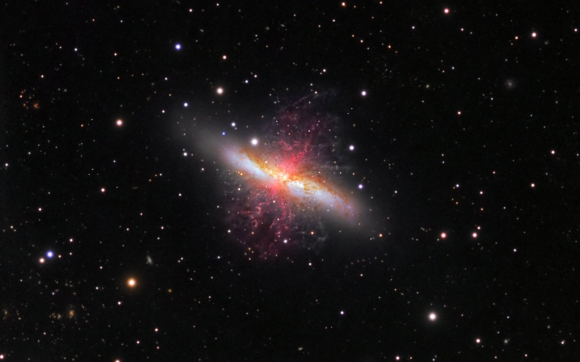 galaxia m82 cigarro superviento