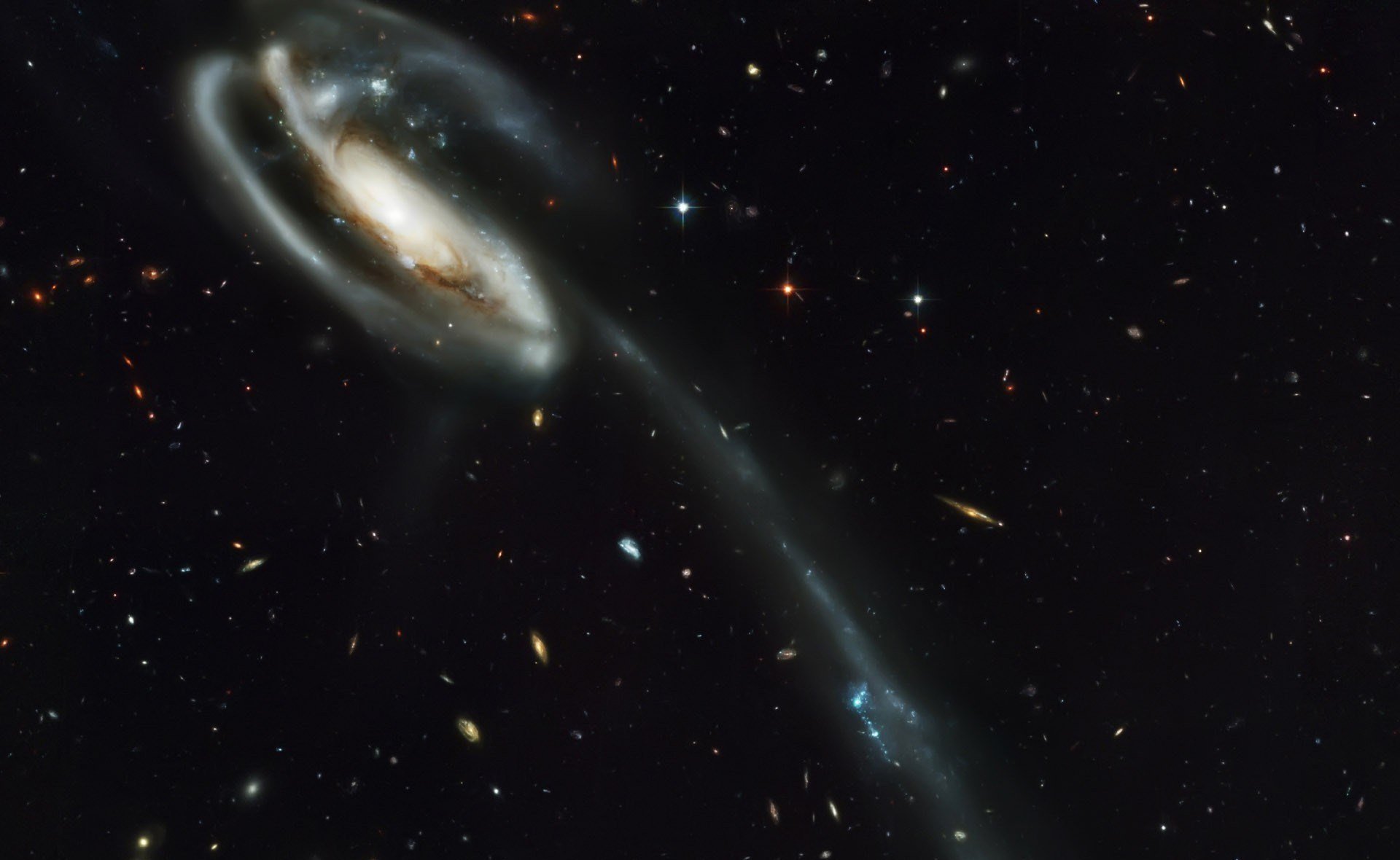 galaxy small away