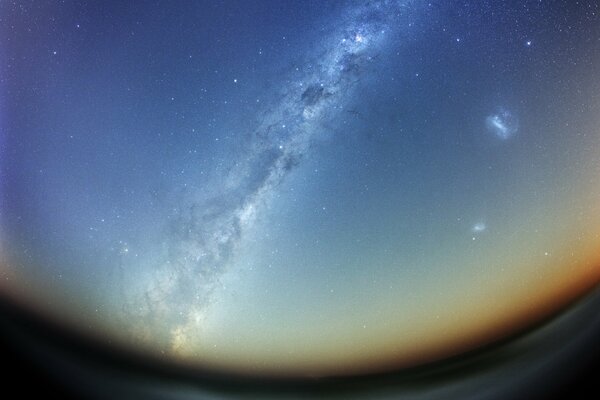 Panorama dall oblò alla Via Lattea