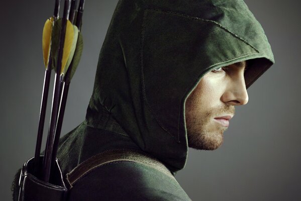 serie gesicht mann pfeile haube pfeilprofil oliver queen stephen amell amell schauspieler