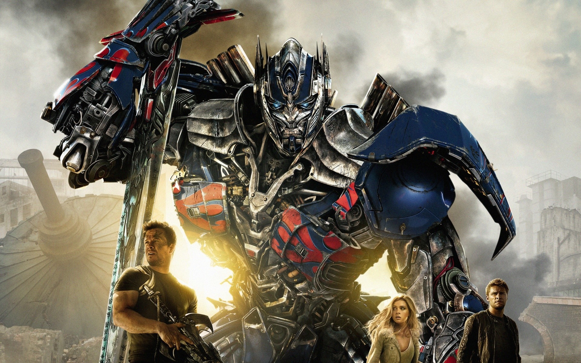 waffen mark wahlberg optimus prime roboter fantasy das zeitalter der vernichtung nicola peltz jack raynor transformatoren