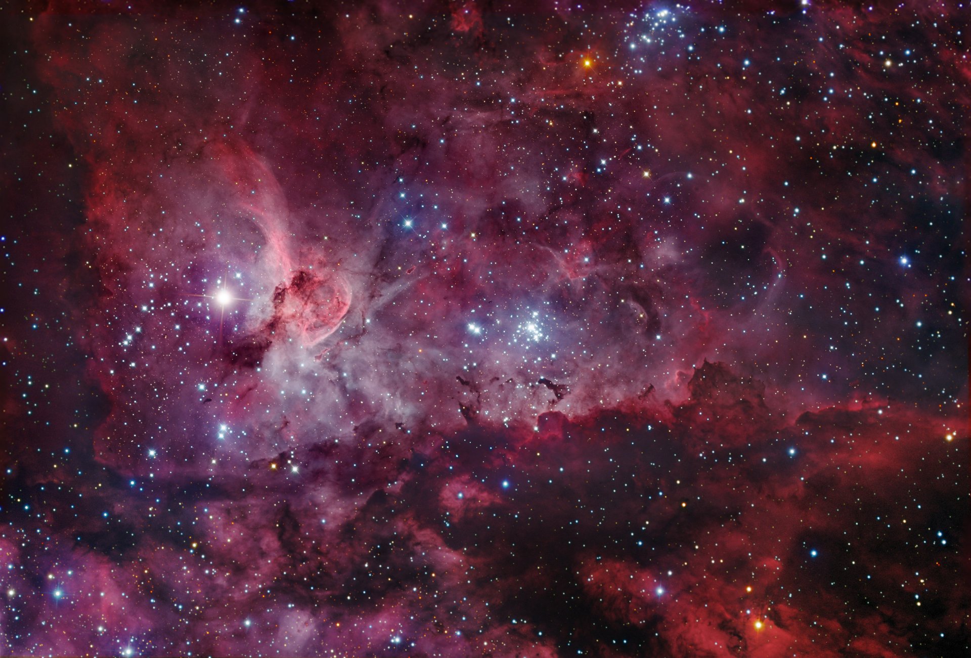 nébuleuse quille ngc 3372 étoiles univers