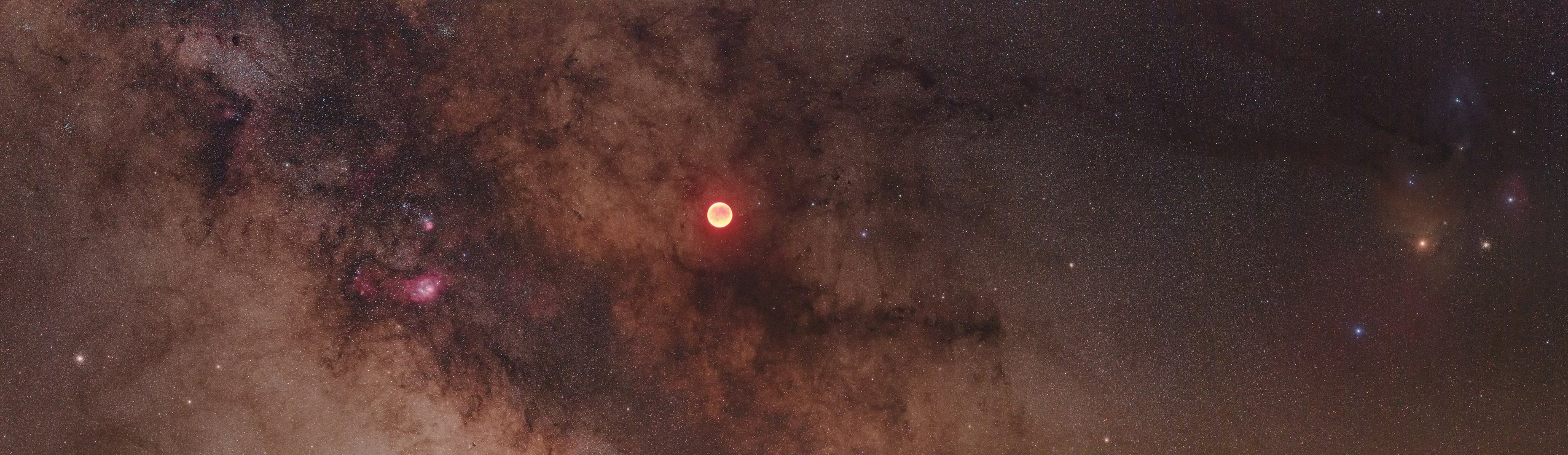 luna eclissi via lattea stelle nebulose