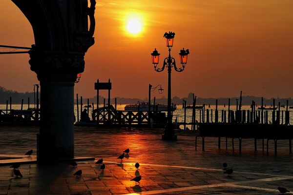 Markusplatz bei Sonnenuntergang