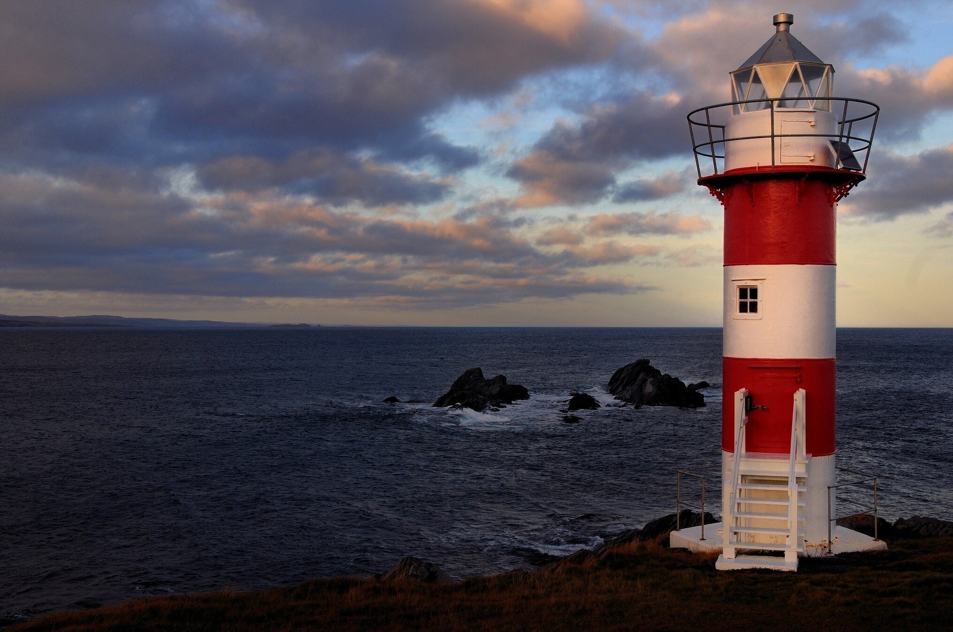 faro costa terranova y labrador océano atlántico canadá océano rocas