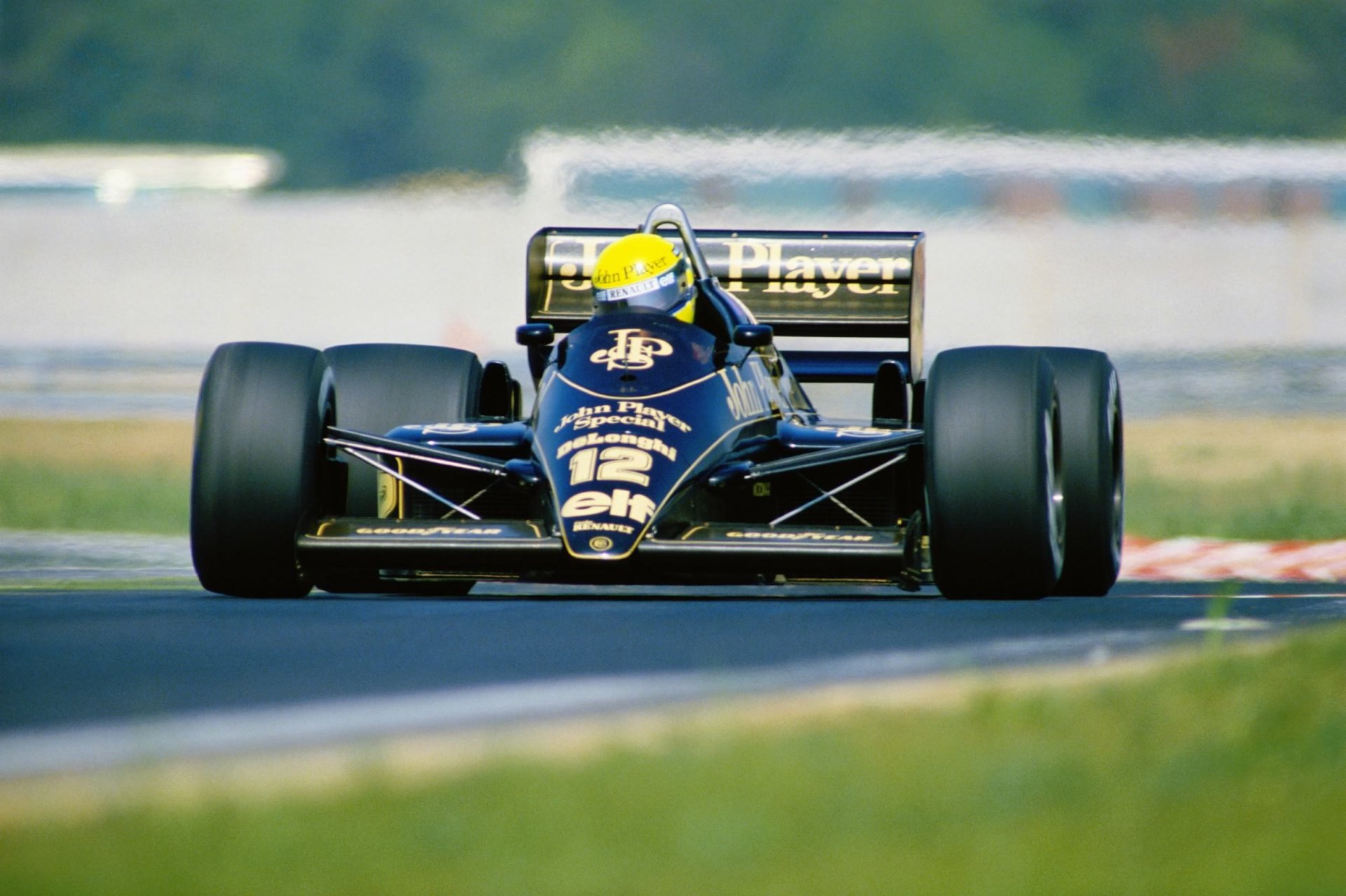 ayrton senna lotus 98t kask toulman 1984 lotus 1985-1987 mclaren williams 1994 formuła 1 f1 mistrz świata 1988 1990 1991 legenda sporty ekstremalne