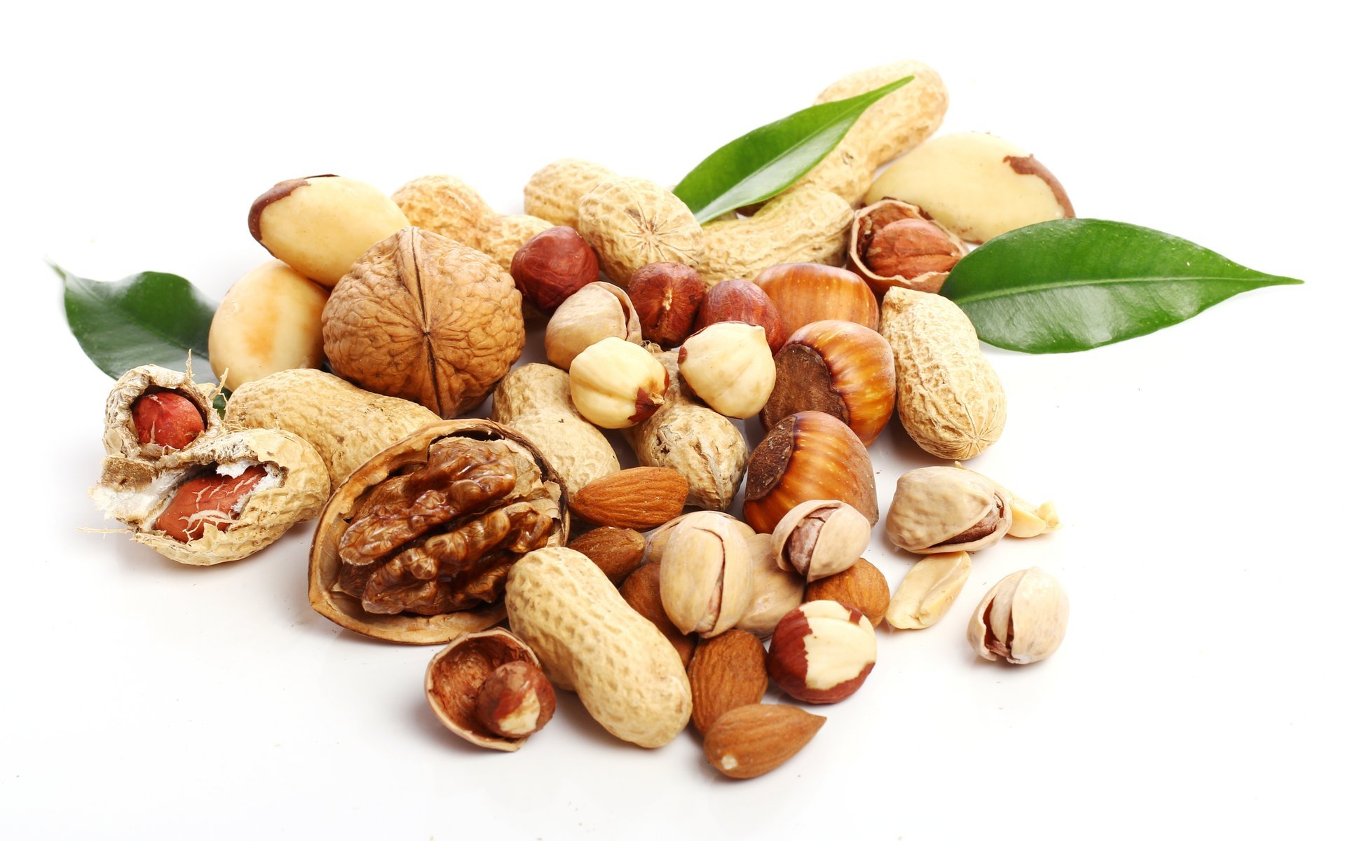 peanuts nuts almonds hazelnuts pistachios walnut