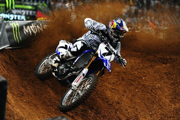 Le pilote professionnel de motocross James Stewart