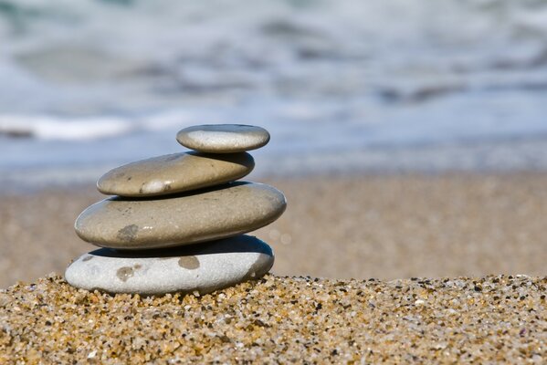 Piedras de playa en la playa