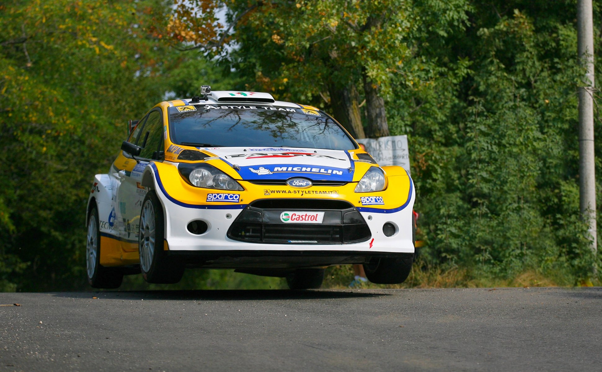 ford fiesta rallye wrc avant rallye forêt fiesta