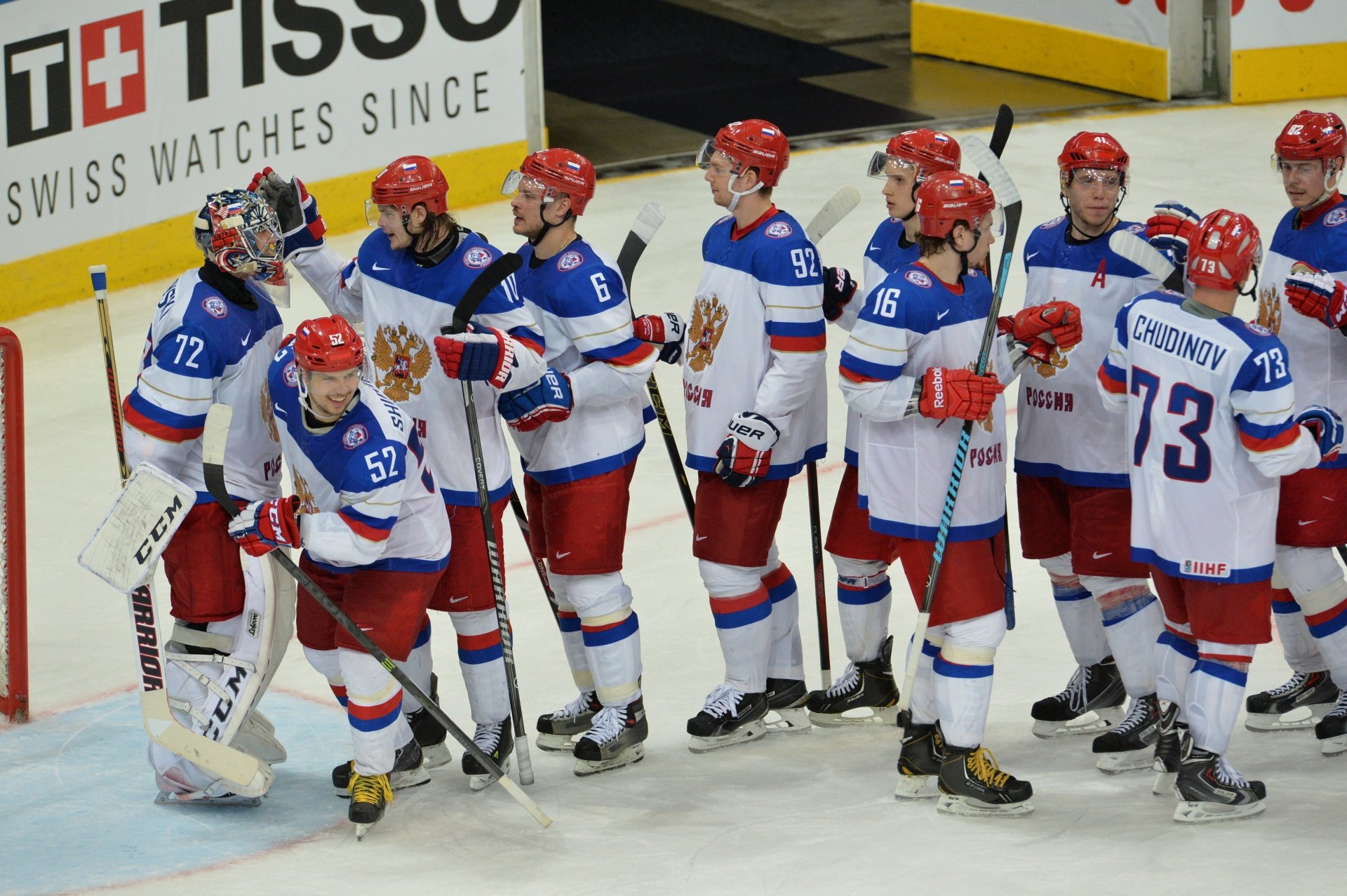 les nôtres les gars.sport hockey sur glace russie