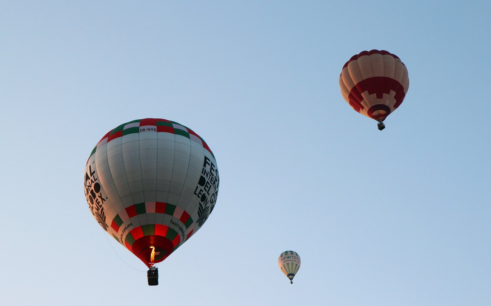 ballons ciel sport