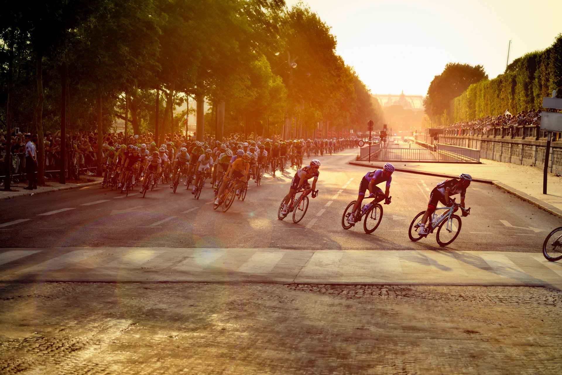 tor de france parigi gara maratona bicicletta ciclisti atleti