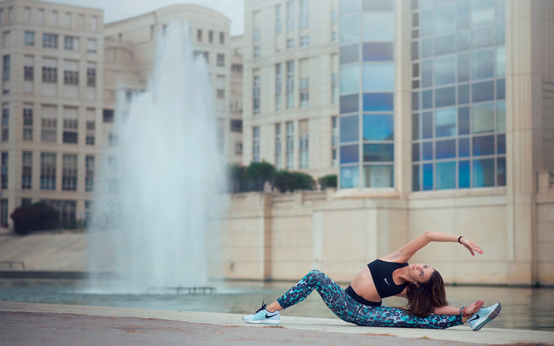 melanie coer gymnast graz stretching