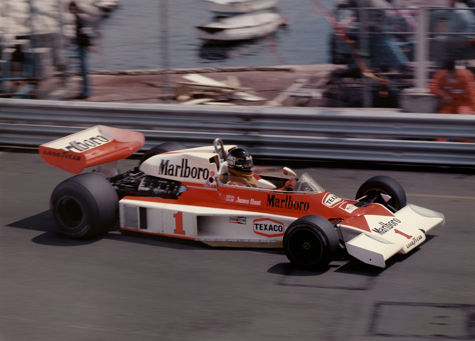 james hunt équipe marlborough mclaren mclaren m23 grand prix de monaco monte-carlo 1977 formule champion du monde légende vitesse