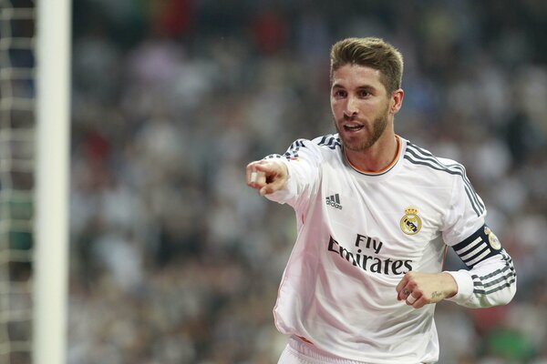 Real Madrid Sergio sur le terrain