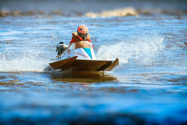 Sports nautiques en bateau