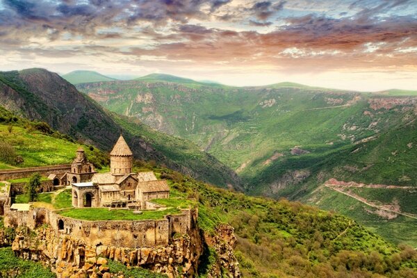 Grandi catene montuose Dell Armenia