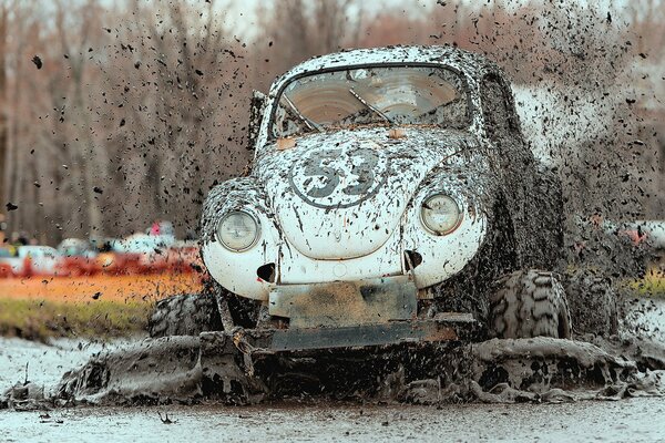 Course automobile pour la coupe du piston en usdl