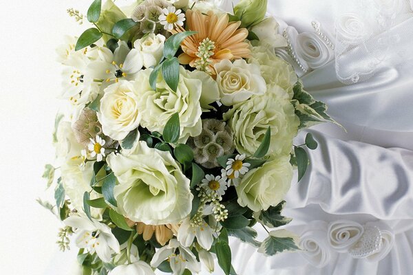 Beautiful bouquet of white roses