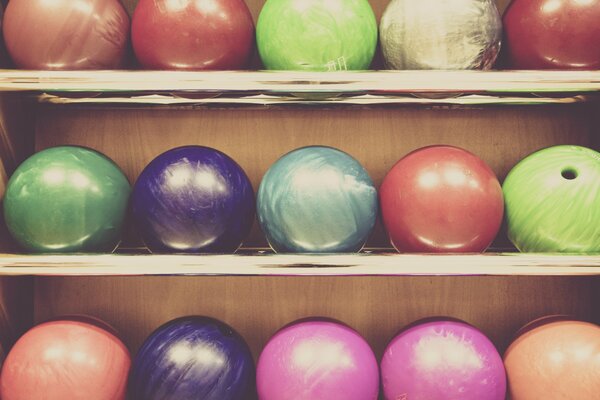 Boules de bowling multicolores fond d écran