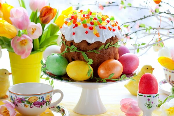 Photos of the festive table for Easter