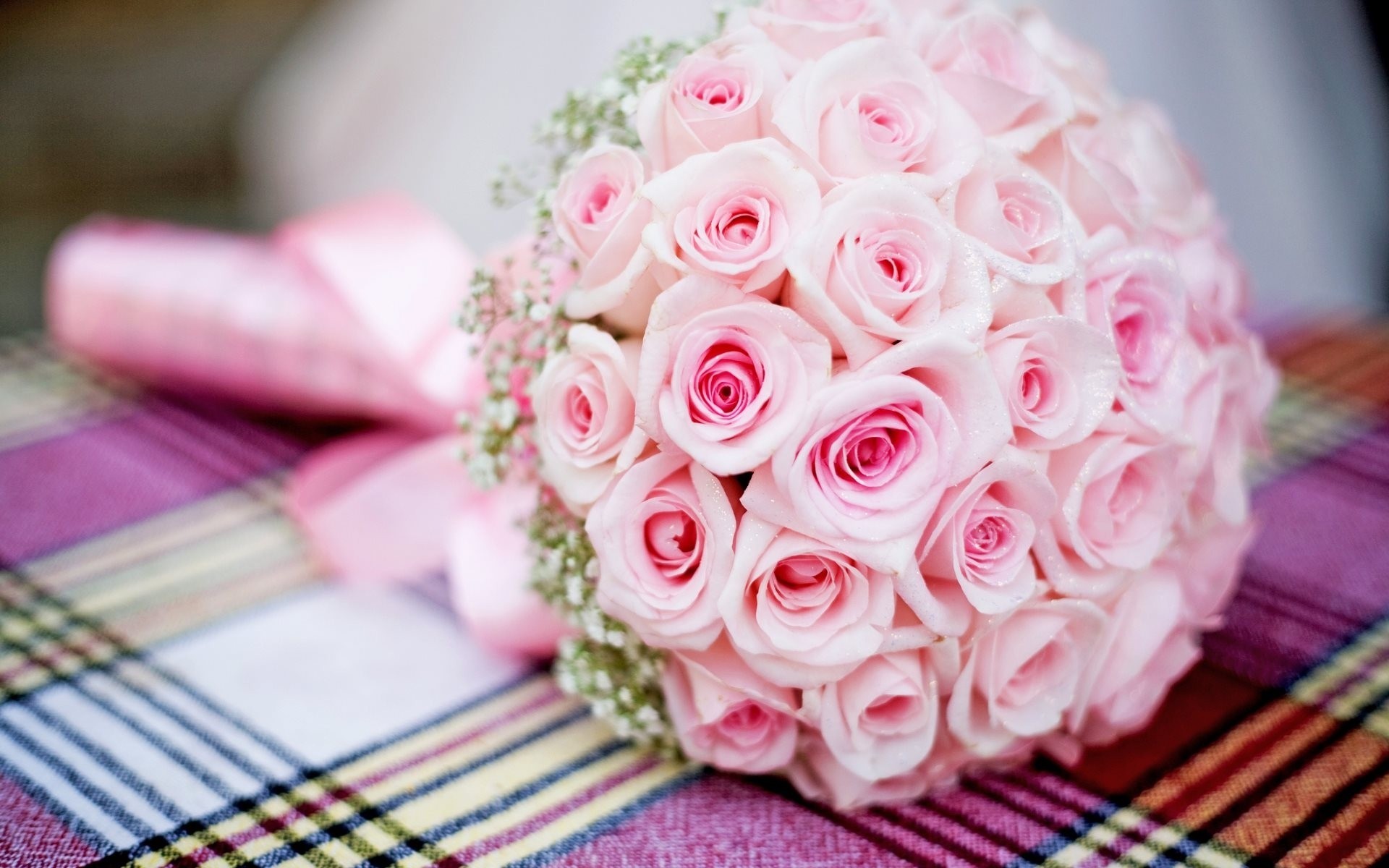 bouquet de mariage roses roses