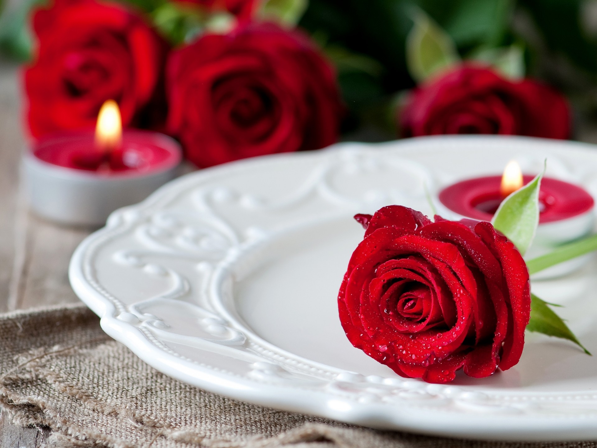 rose falls red flower candles plate beads bud