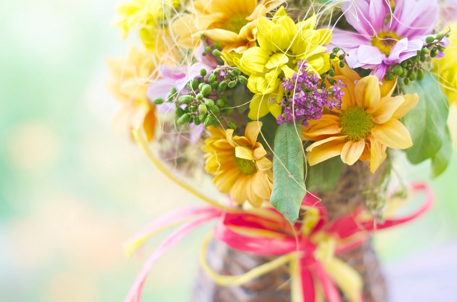 bouquet chrysanthèmes arc fleurs composition