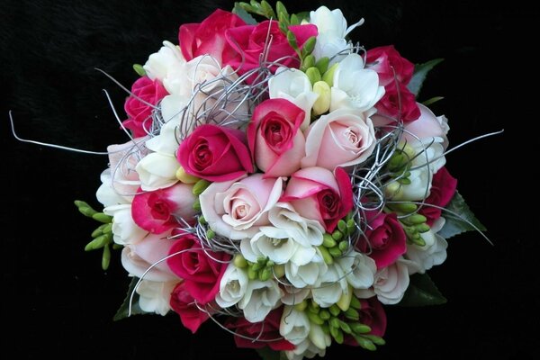 Ross sul bouquet da sposa di rose