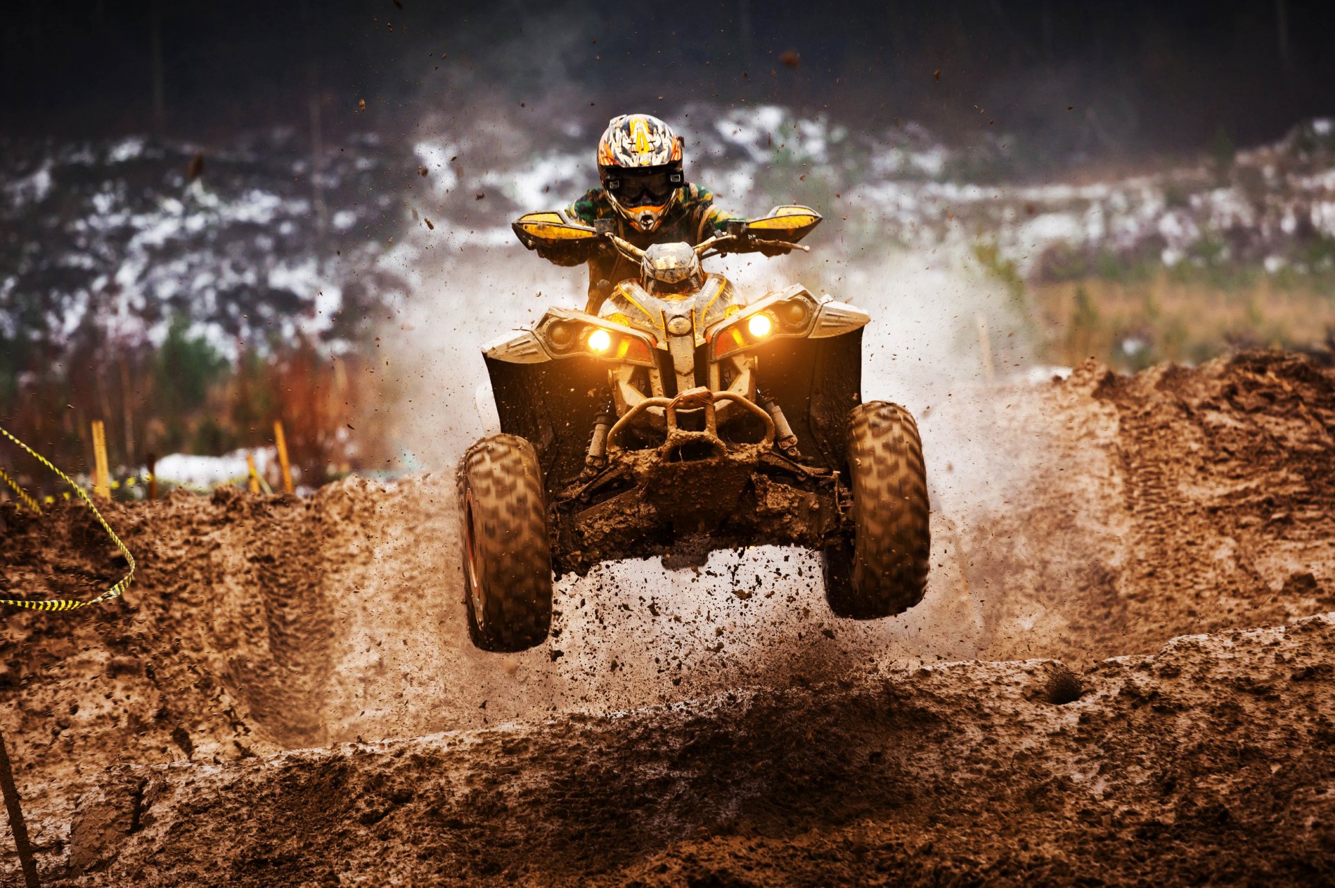 ports atv atv racer gear helmet concentration goal speed country cross race dirt rain off-road jump overcoming obstacles wallpaper