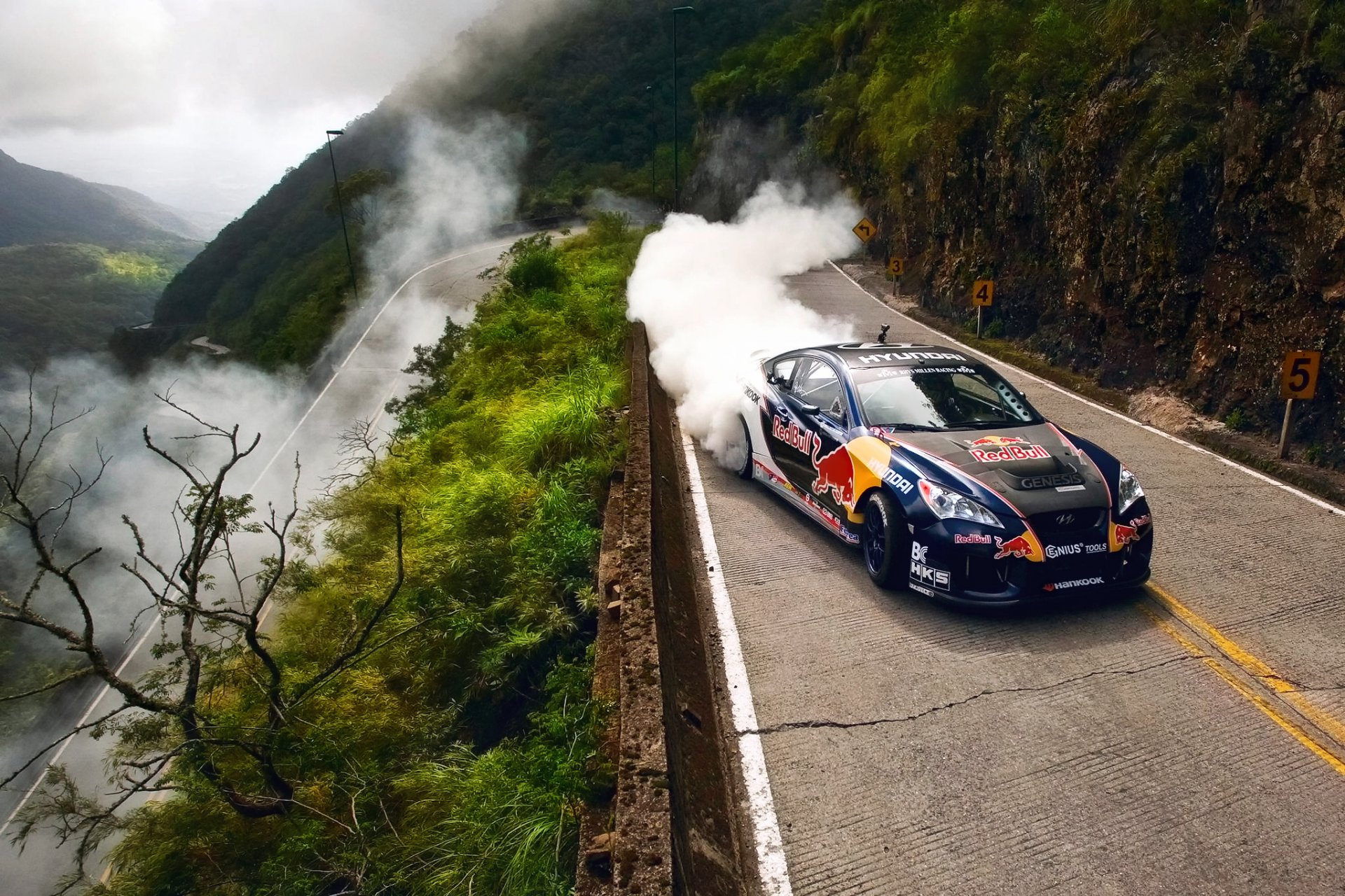 red bull drifting extreme drift brazylia samochód hyundai kurz dym droga