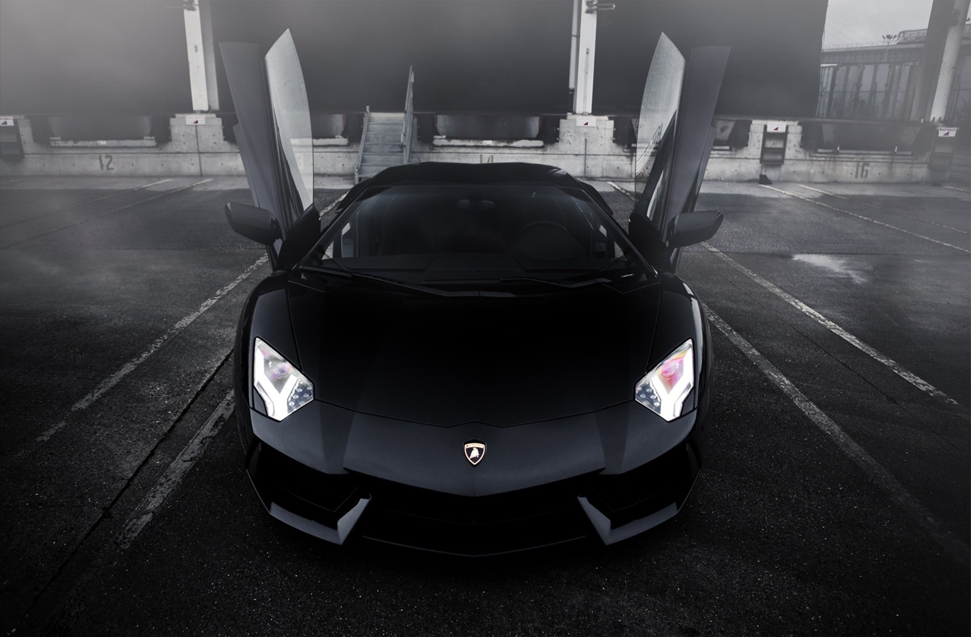 lambo porte lambo anteriore nebbia aventador nero