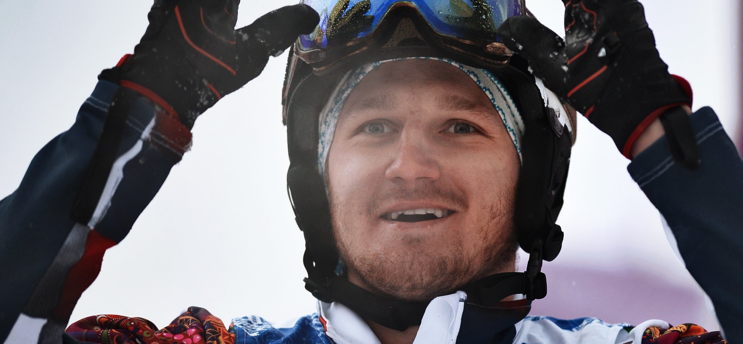 nikolay olyunin snowboarder sourire sotchi 2014 médaillé d argent jeux olympiques snowboardcross russie