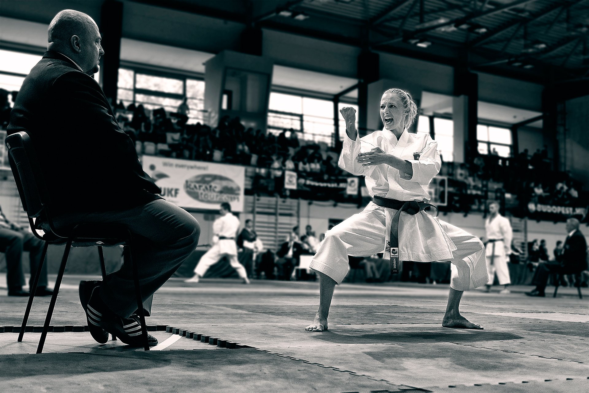 deportista karate kimono