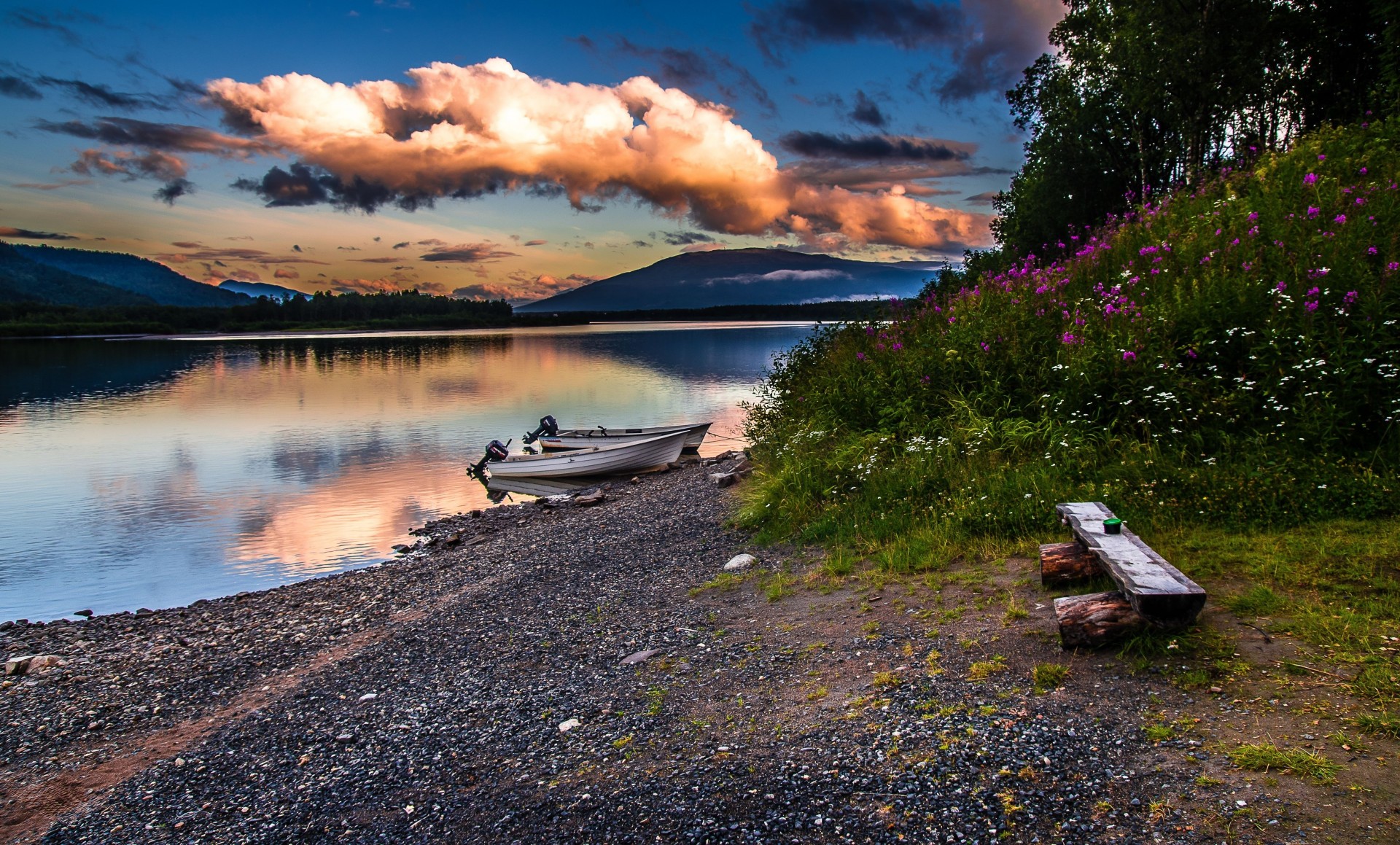 barcos paisaje río banco