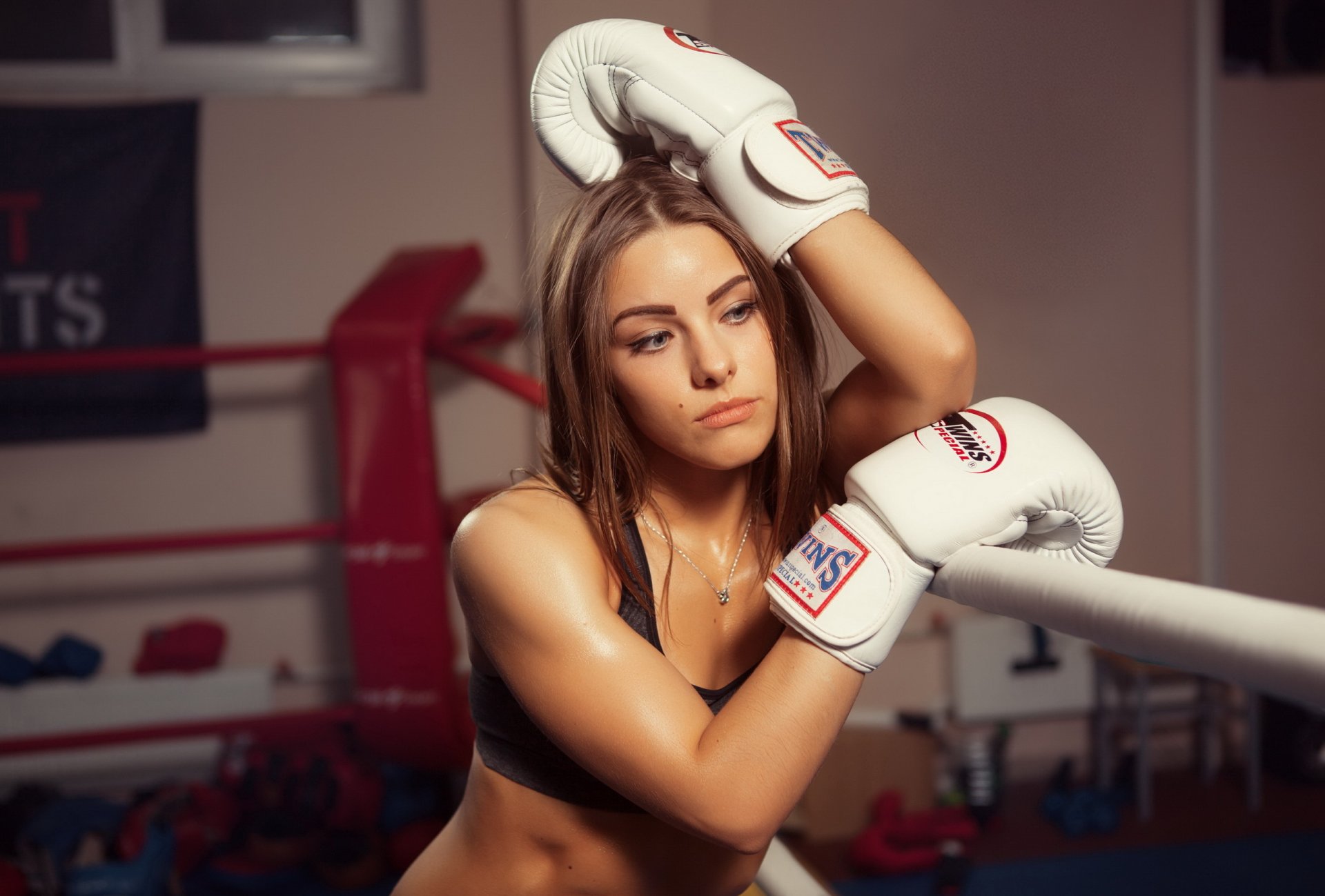 ragazza boxe sport