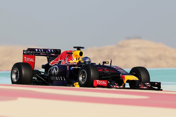 Formula racer, black and red car