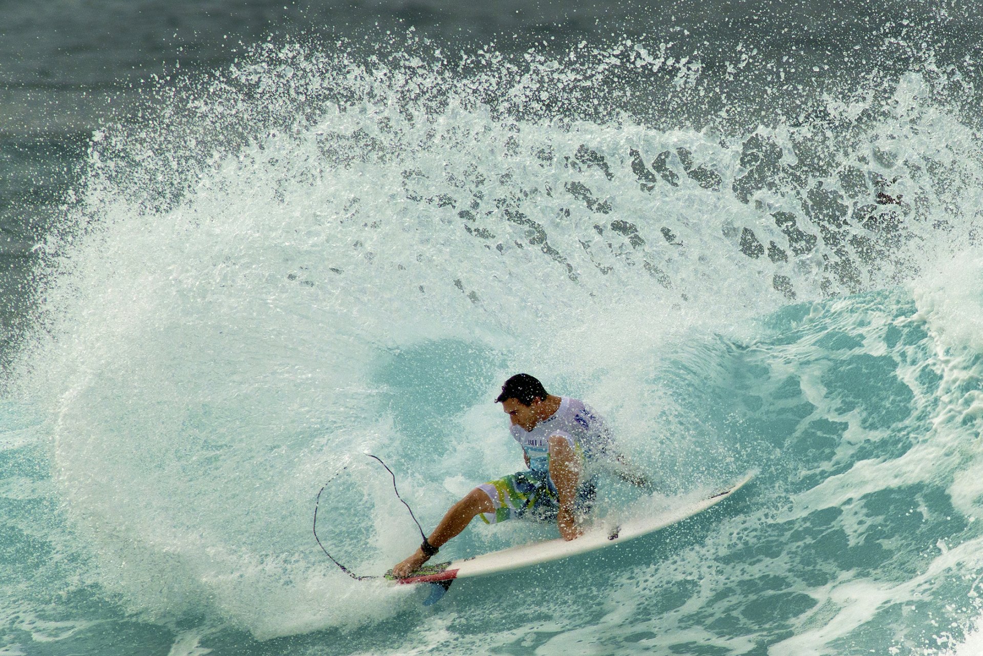 joel parkinson bonzai billabong pipe masters north shore oahu hawaii