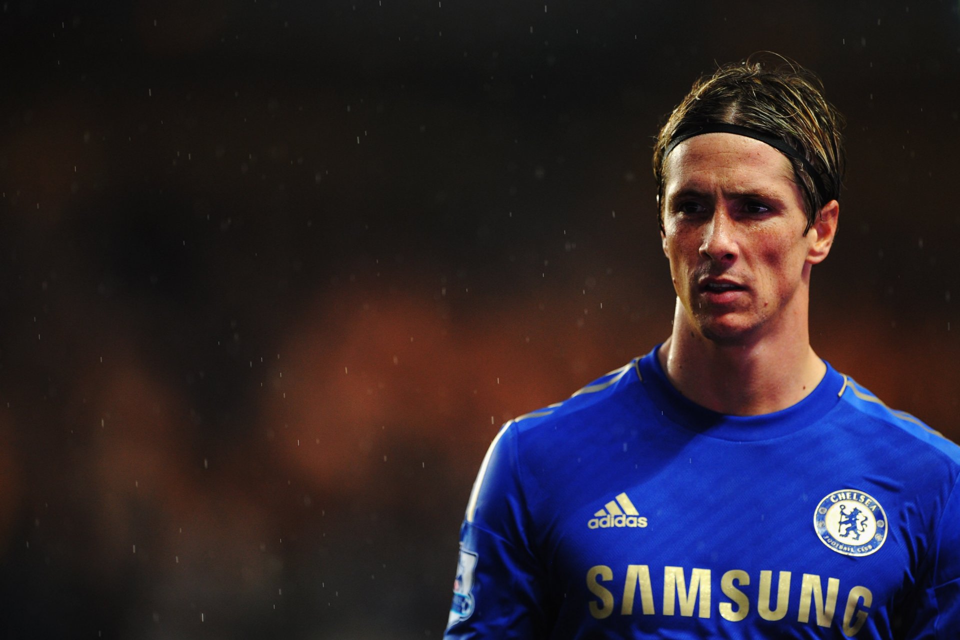 fernando torres chelsea inghilterra club pioggia calcio sport