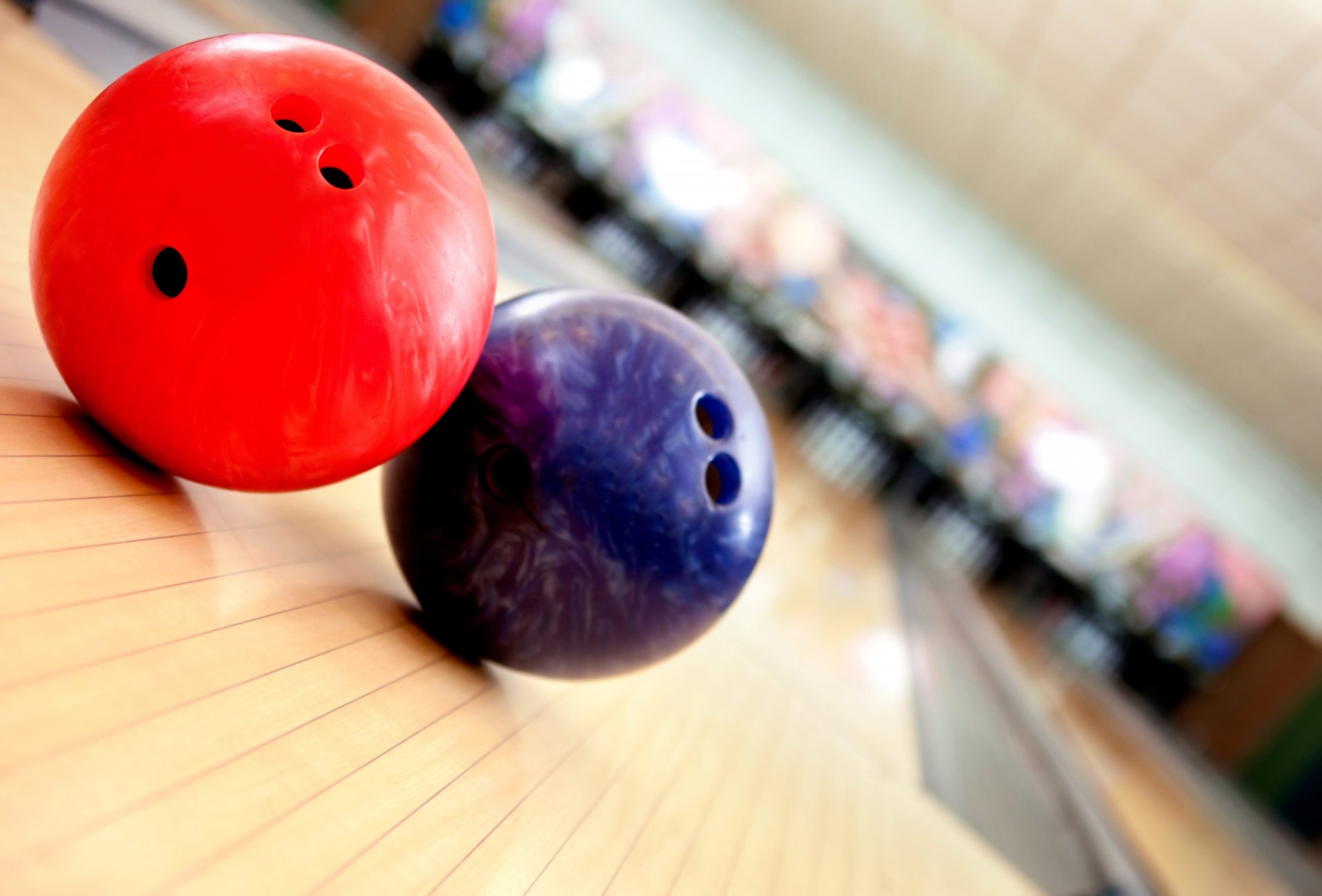 bowling rot blau