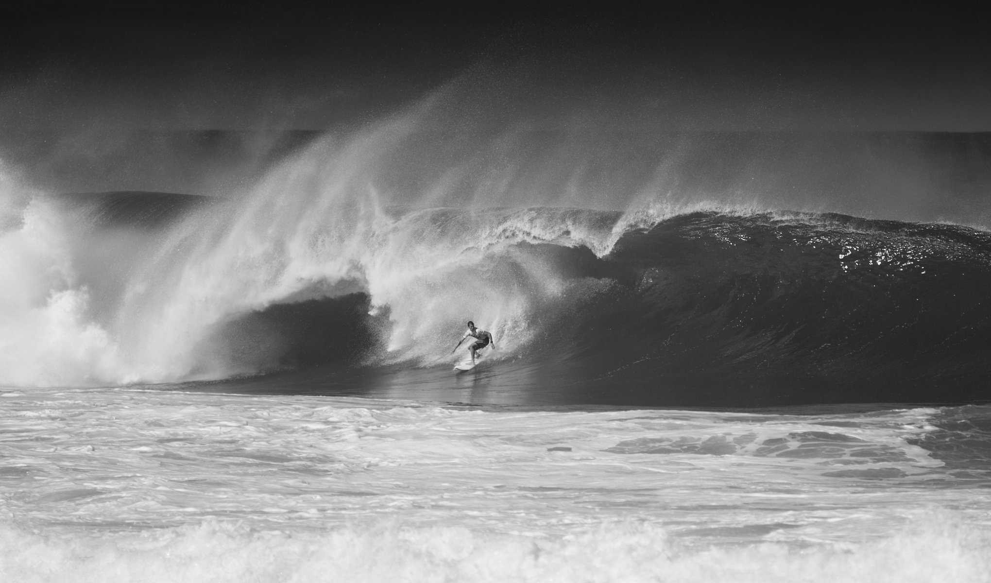 north shore oahu hawaii cerfigist wave ocean black-and-white photo