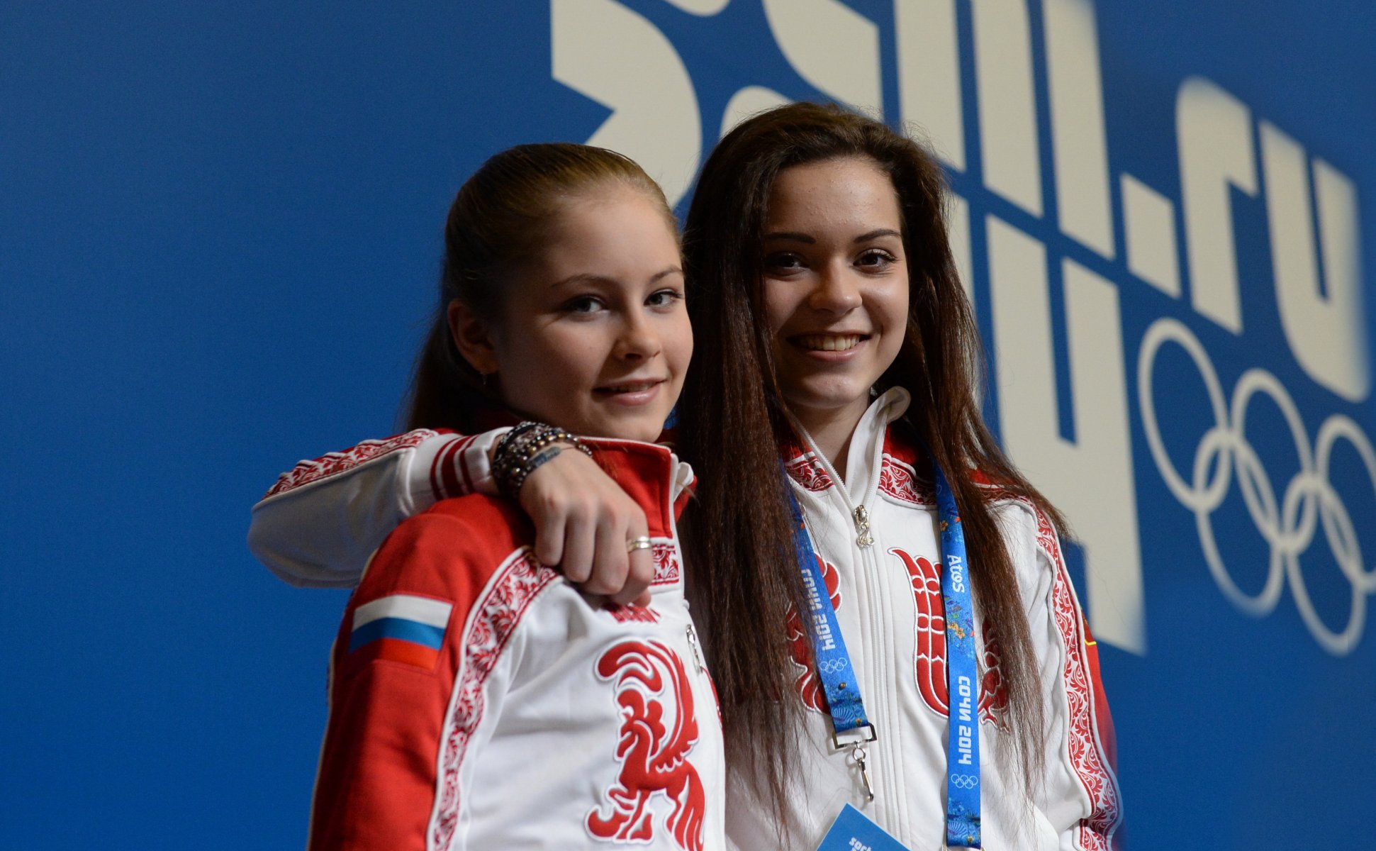 adelina sotnikova julia lipnitskaya figure skating sochi 2014 xxii olympic winter games russia