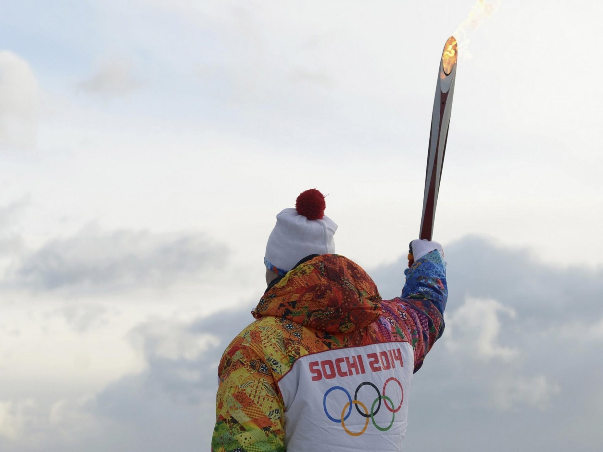 torcia atleta portatore di torce sochi 2014 olimpiadi sochi 2014 olimpiadi invernali