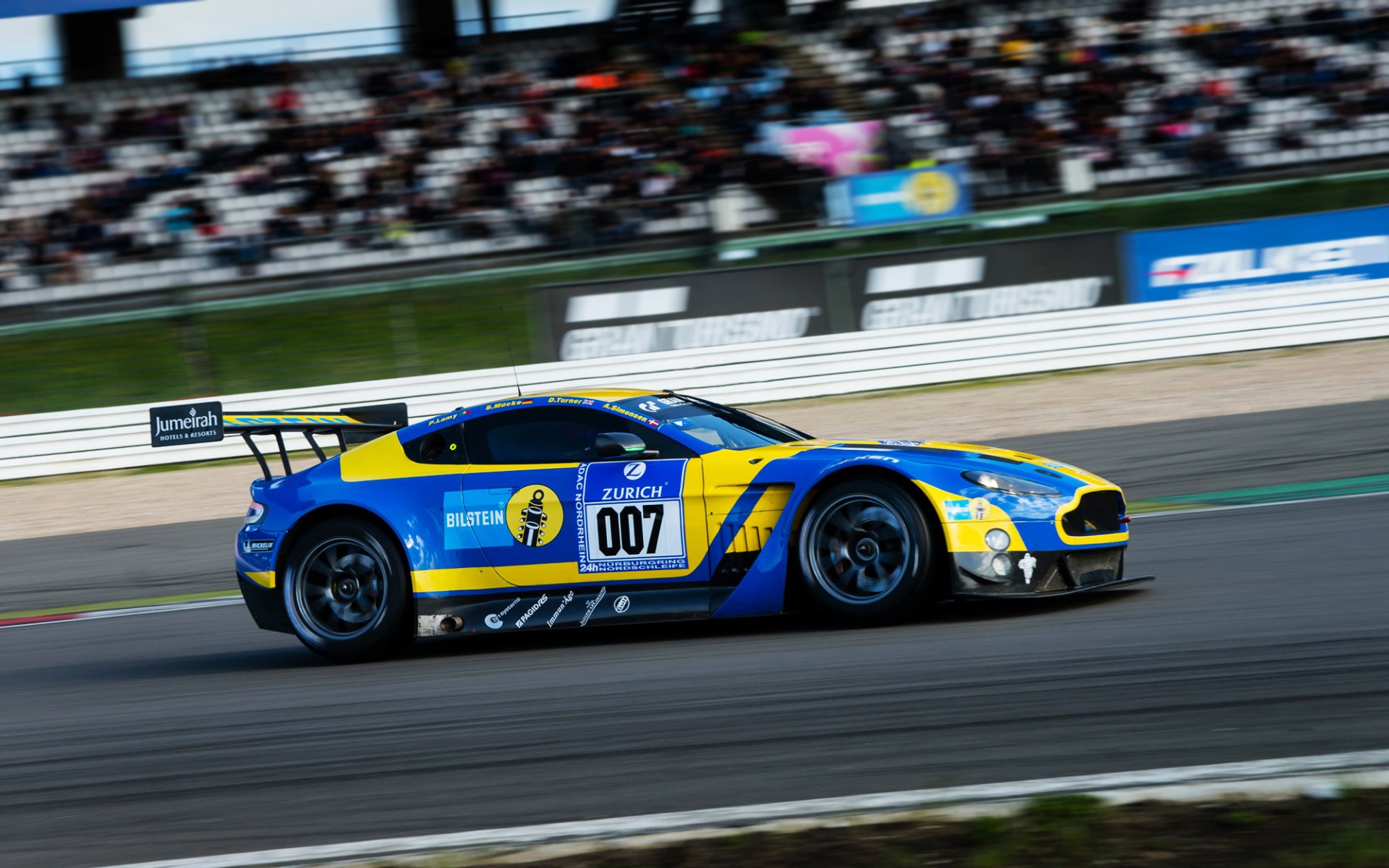 aston martin v12 vantage gt3 race car autowallpaper aston martin 2013 nürburgring 24 hour race