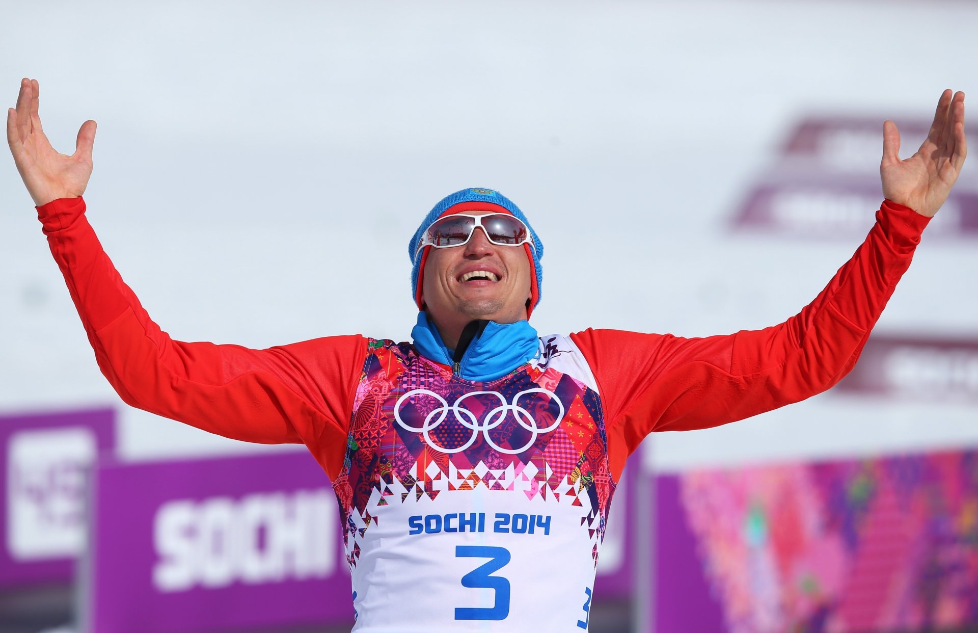 alexander legkov victory skier olympic champion happiness cross-country skiing mass start sochi 2014 sochi 2014 winter olympic games xxii winter olympic games sochi 2014 russia hands glasse