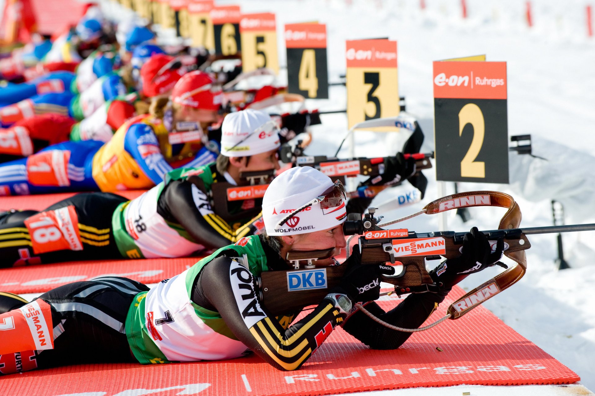 biathlon weiblich schießen liegend feuergrenze gewehr