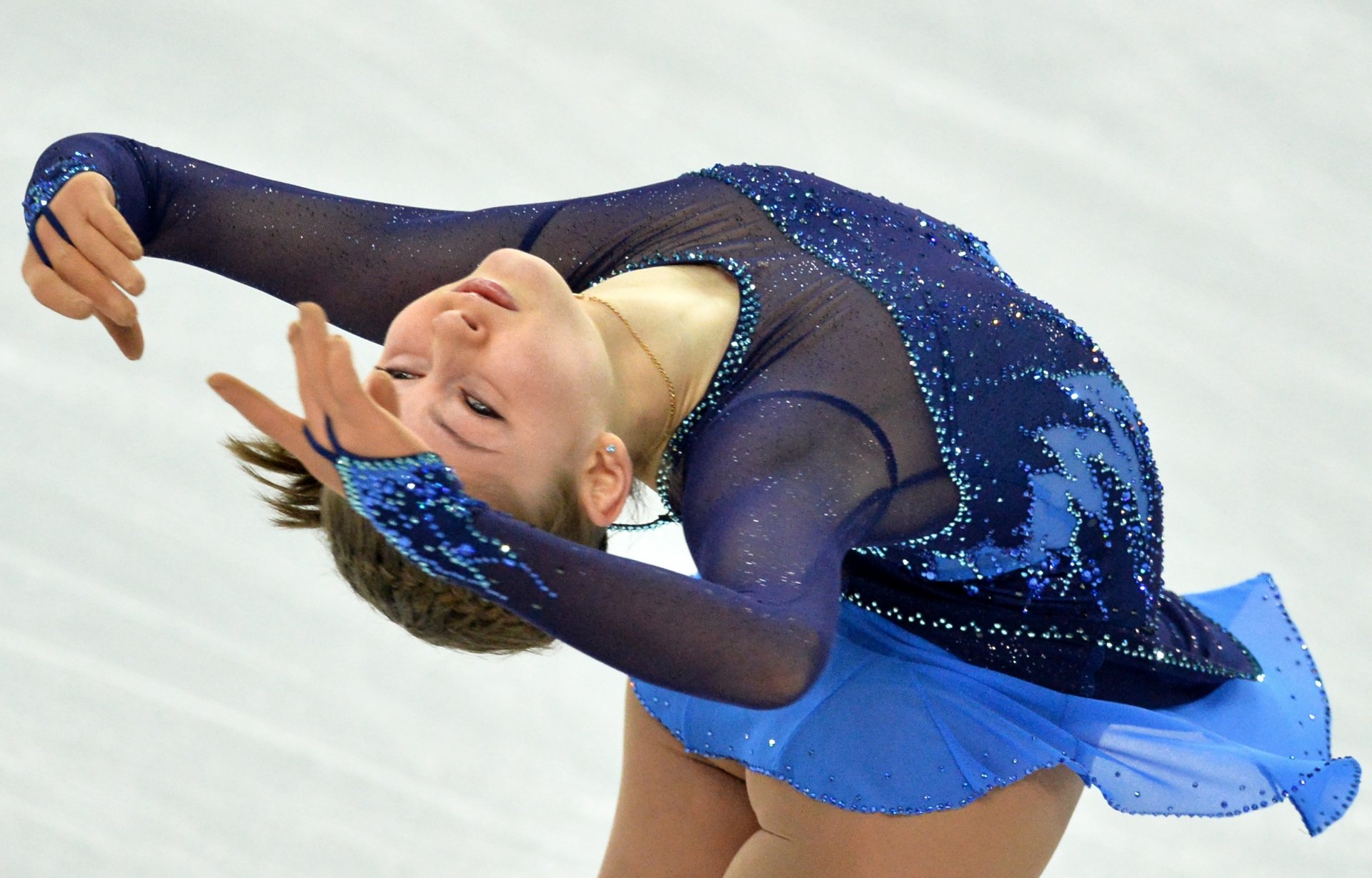 julia lipnitskaya patinaje artístico patinadora artística sochi 2014 sochi-2014 juegos olímpicos de invierno xxii juegos olímpicos de invierno sochi-2014 rusia manos