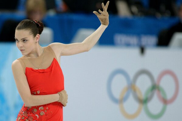 Performance d Adeline Sotnikova aux jeux olympiques d hiver