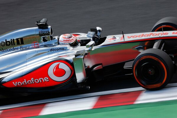 Formula One f1 hurts race participant jenson Button